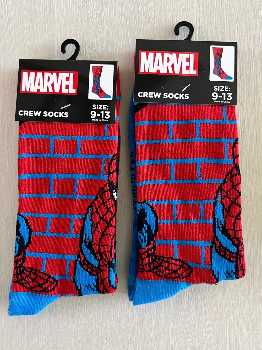 NWT Marvel Spider-Man Crew Socks Bundle of 2 Kids Size 9-13 Superhero Socks